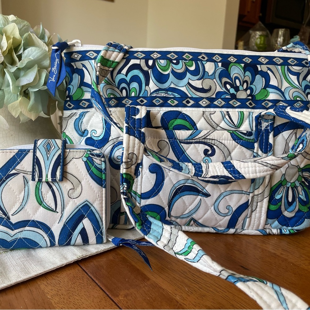 Vera Bradley Mediterranean White Mandy handbag & wallet